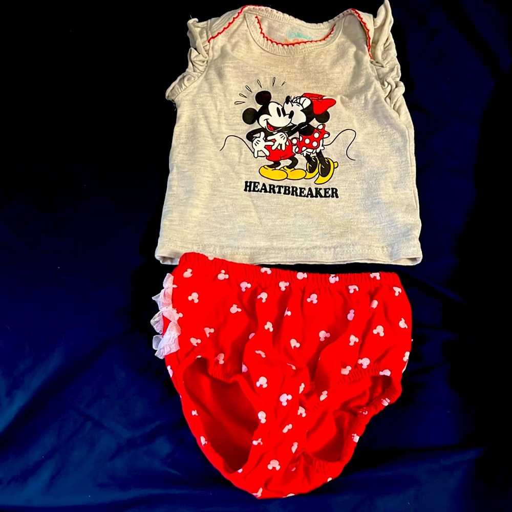 Baby girl Disney 3 - 6 month heartbreaker outfit